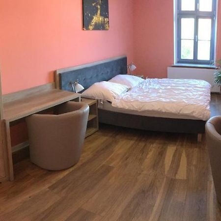 Apartament Kleopatra Gniezno Bagian luar foto