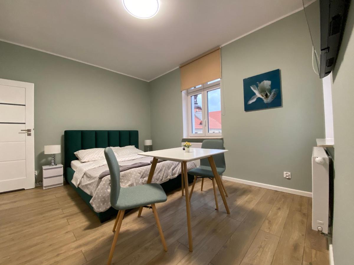 Apartament Kleopatra Gniezno Bagian luar foto