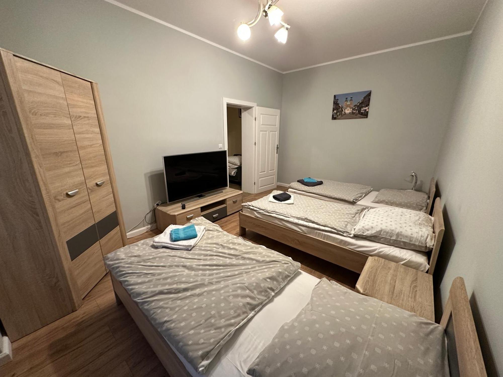 Apartament Kleopatra Gniezno Bagian luar foto