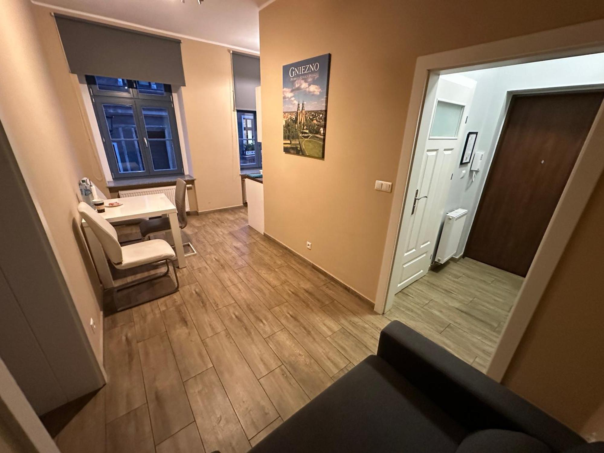 Apartament Kleopatra Gniezno Bagian luar foto