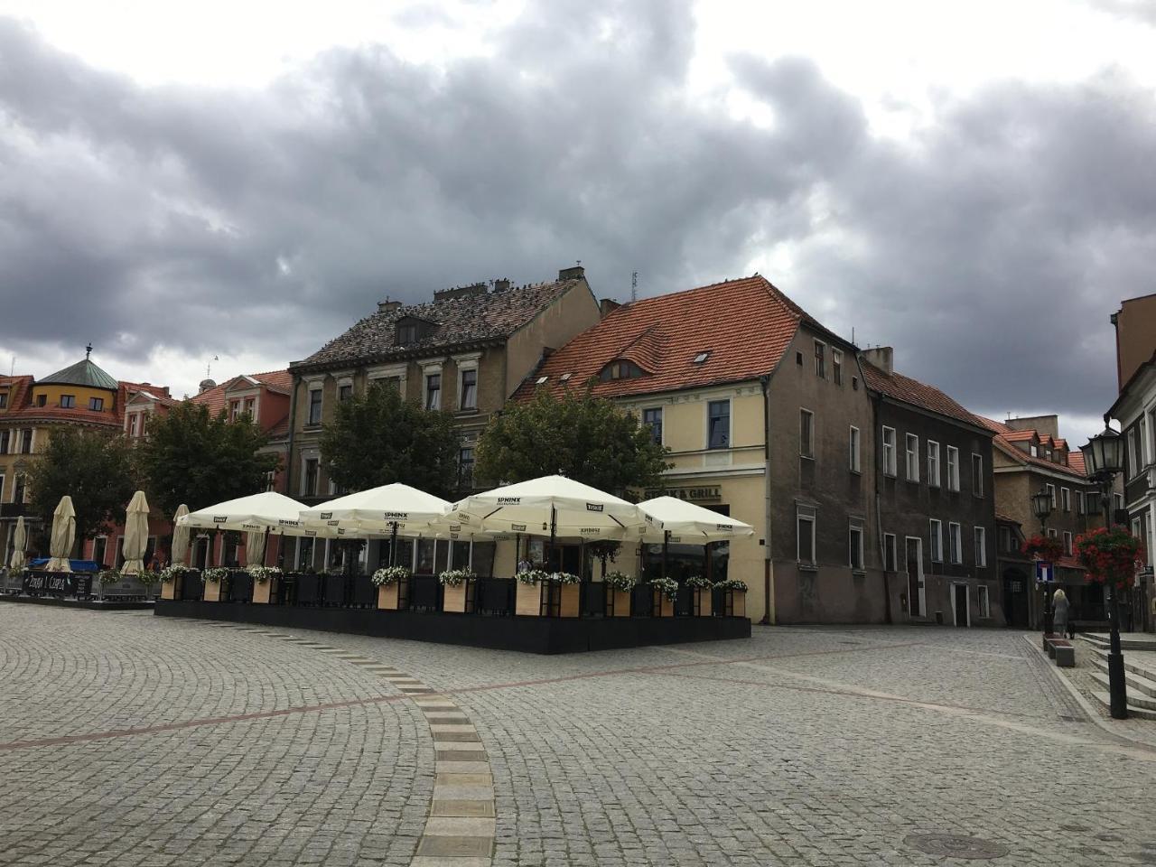 Apartament Kleopatra Gniezno Bagian luar foto