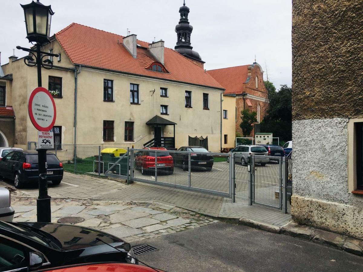 Apartament Kleopatra Gniezno Bagian luar foto